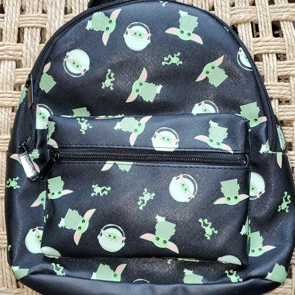 NWT Disney Star Wars Bioworld Mandalorian Backpack
